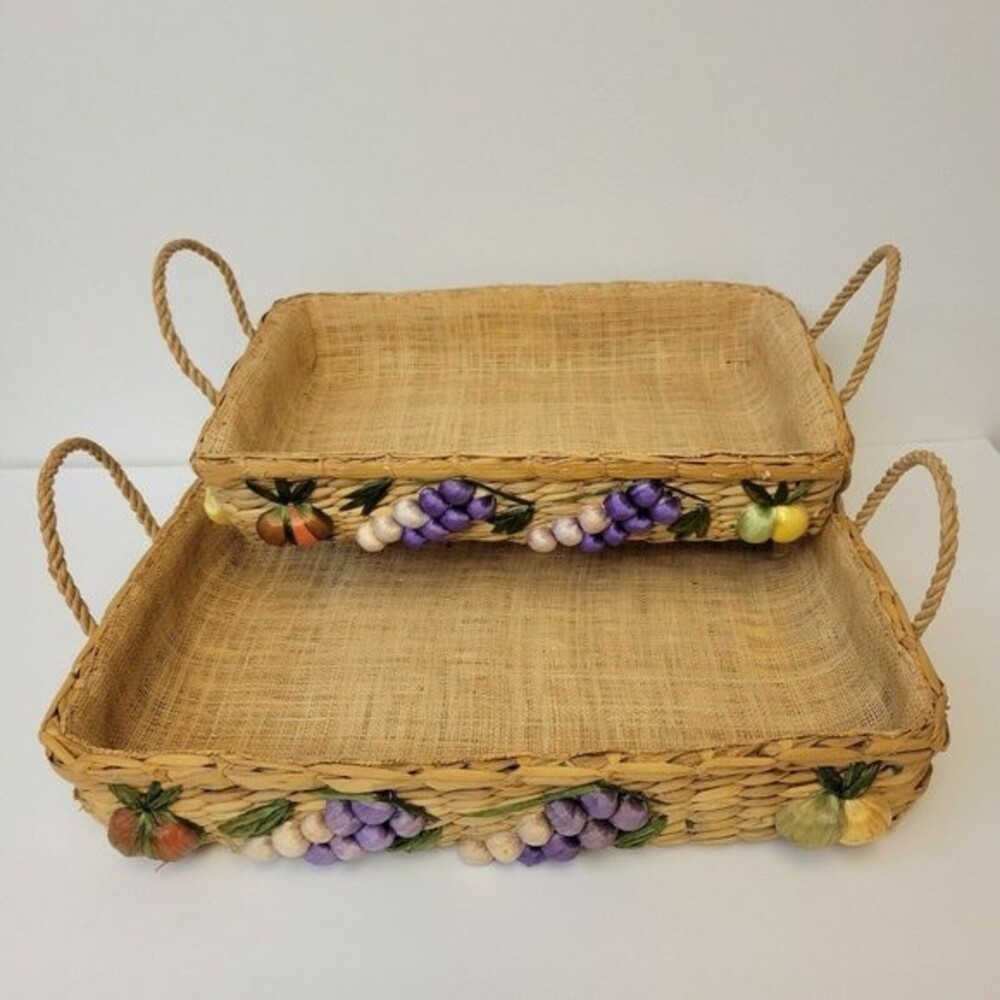 Vintage Woven Straw Fruit Set Of 2 Lining Baskets